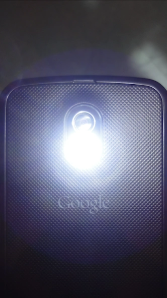 Review Screenshot - Flashlight App – Turn Your Phone into a Versatile Torch
